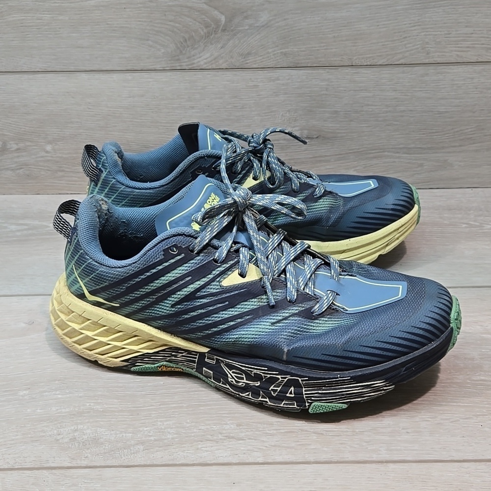Hoka One One Women Speedgoat 4 Athletic Running Sneakers Shoes Sz 9